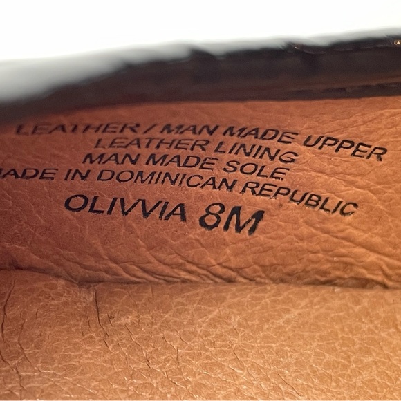 Black Suede Mary Jane Heels. Size 8. - Picture 4 of 8